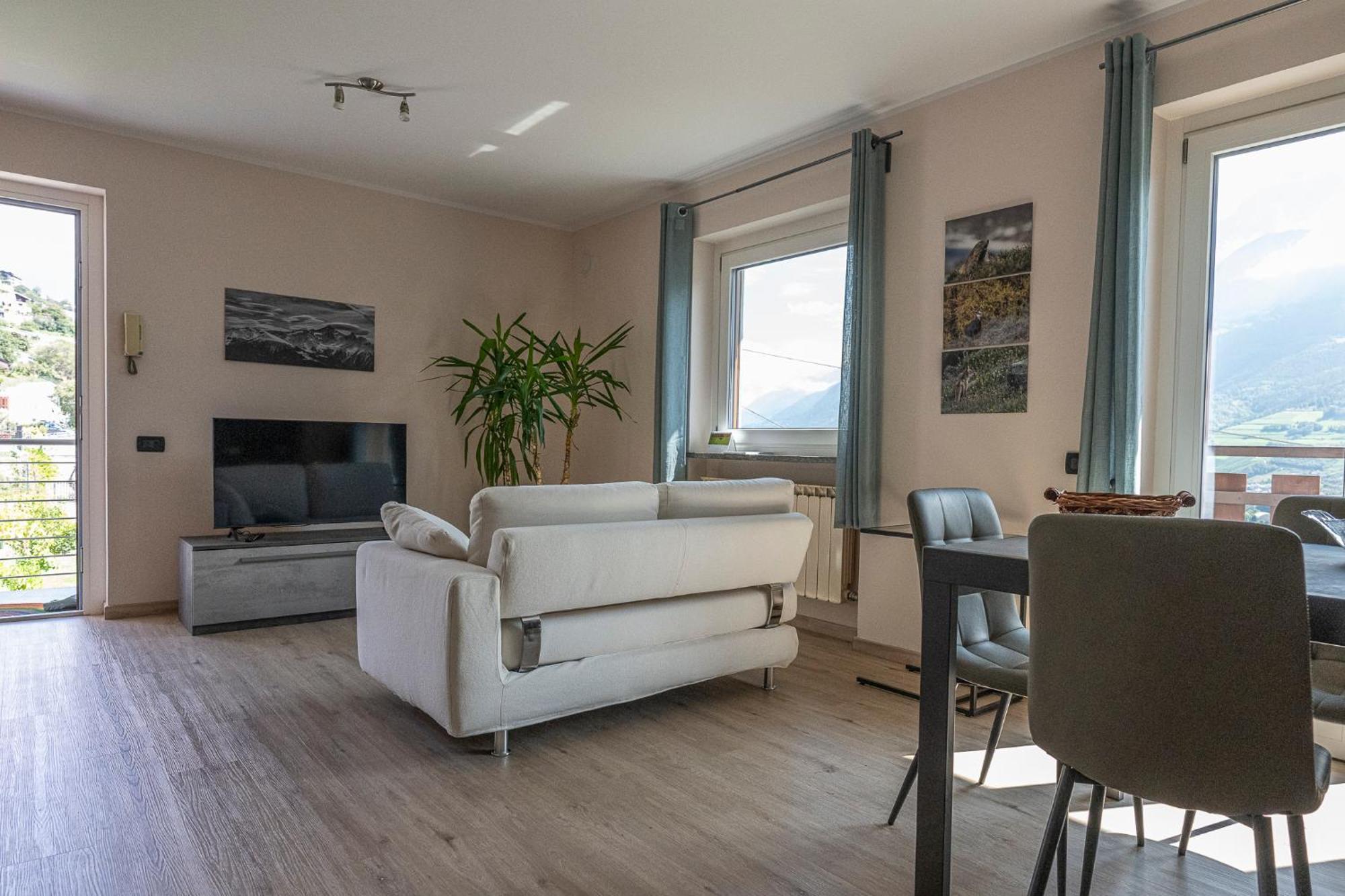 La Casa Delle Farfalle - Cir Vda Sarre 0001 * Aosta