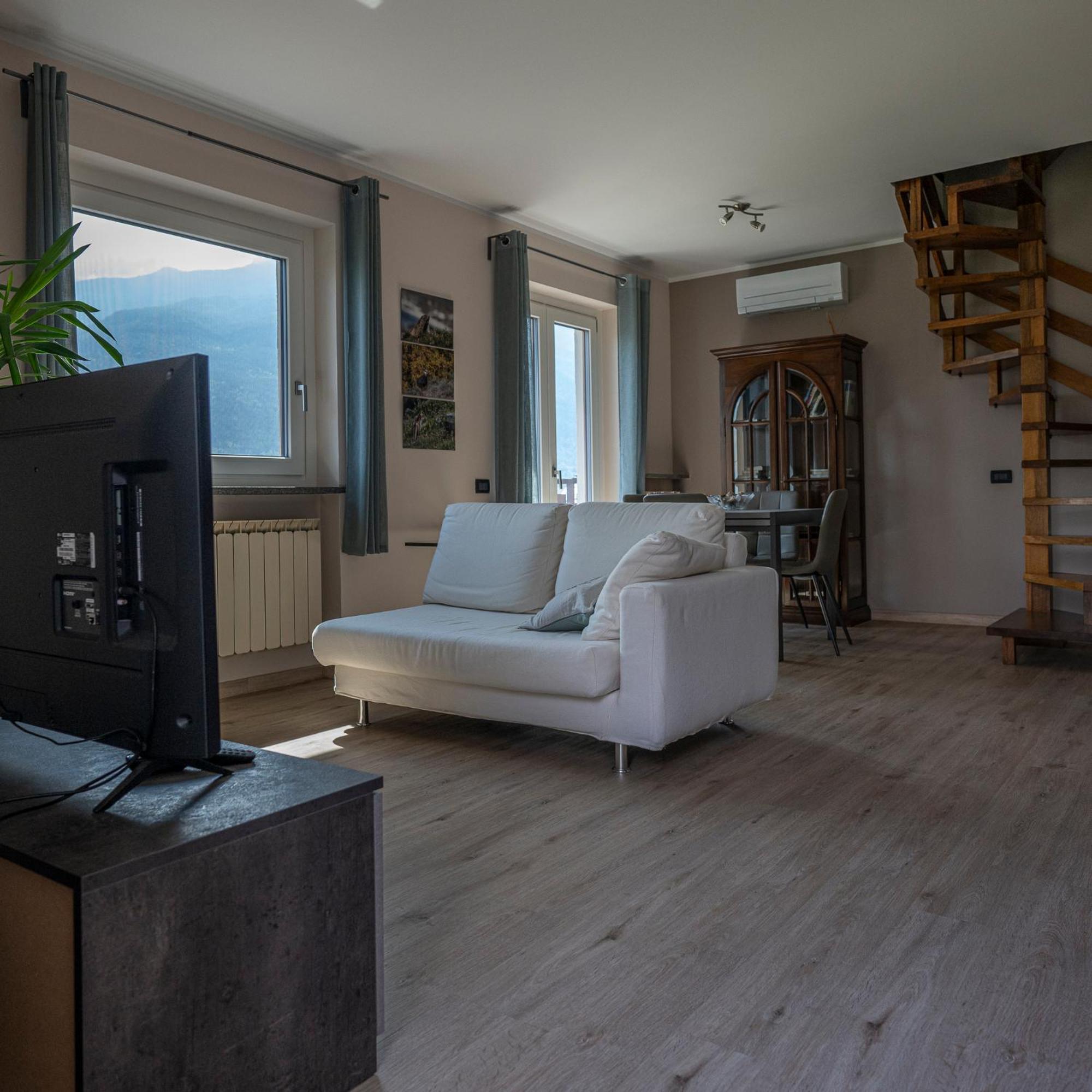 La Casa Delle Farfalle - Cir Vda Sarre 0001